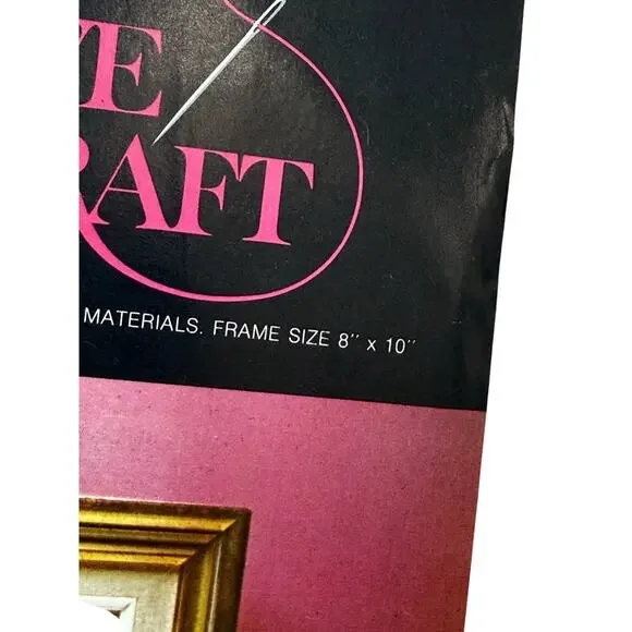 Vintage 70s Avon Piglets and Posies Crewel Wool Embroidery Needlework Craft Kit - Picture 5 of 9